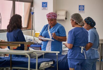 Aiep la serena alumnas practicando