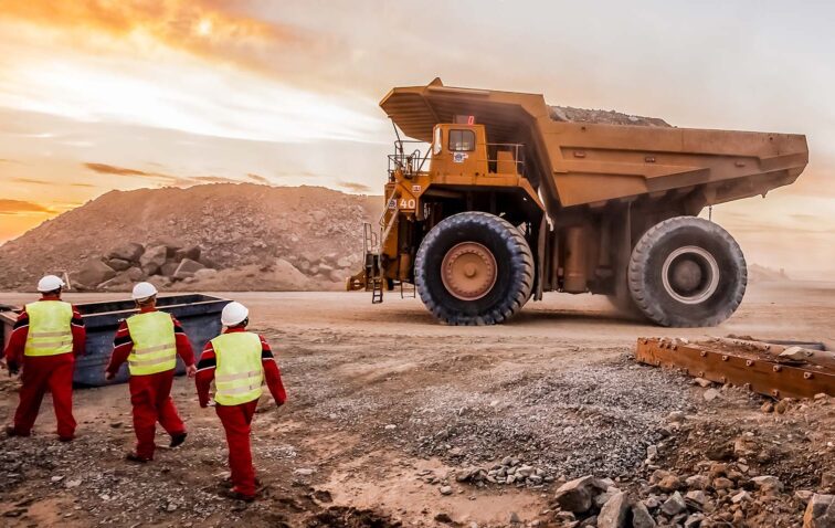 Técnico en Minería en AIEP.