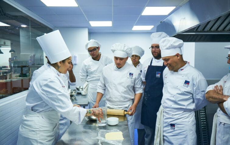 Estudiantes de AIEP Bellavista_gastronomia