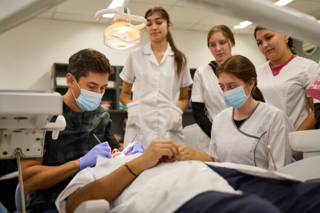 laboratorio dental aiep