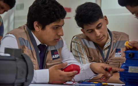 AIEP estudiantes carreras técnicas