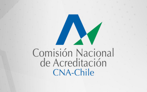 Logotipo de la Comisión Nacional de Acreditación CNA sobre fondo vectorial degradado