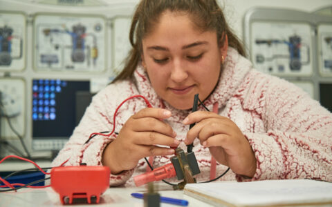 mujeres carreras stem AIEP