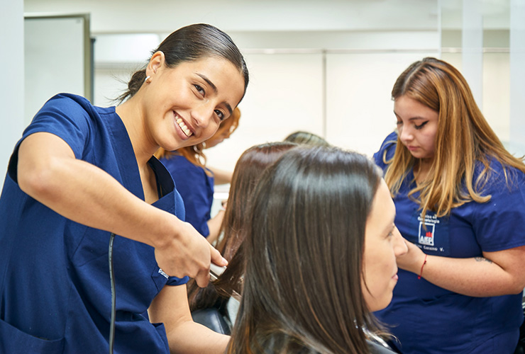 Técnico en Cosmetología AIEP