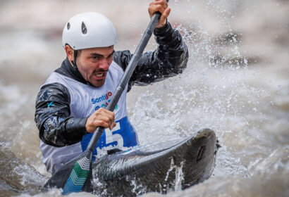 Andraz Echeverria, graduado AIEP en canotaje slalom