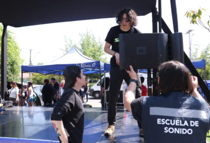 Escuela de Sonido AIEP equipo