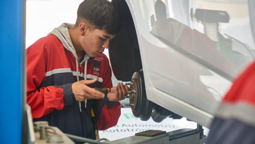 Reconocimiento de Título de Enseñanza Media TP AIEP