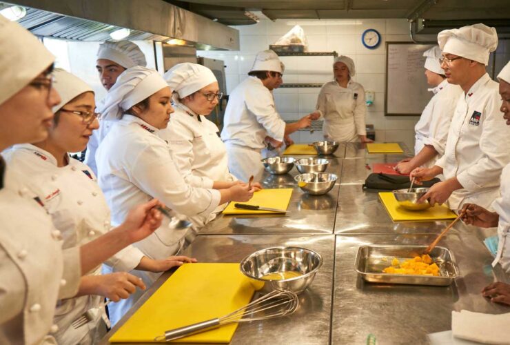 Estudiantes Gastronomía Internacional de AIEP.