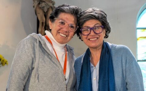 Solange y Nelly obra AIEP Re-escritas en Centro Penitenciario Femenino