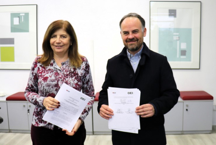 Autoridades convenio AIEP OEI