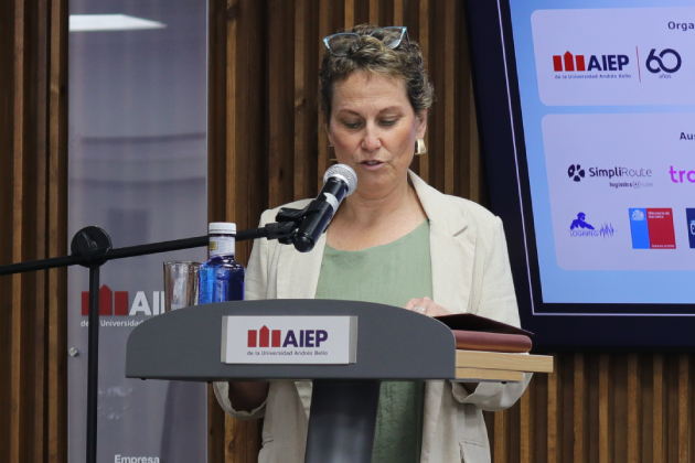 Lorena Baus, directora Administración y Gestión Empresarial AIEP, en Seminario Logística 360°