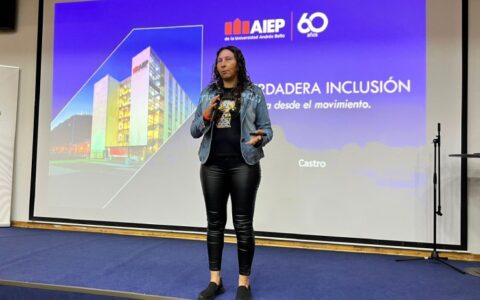 Oriele Lagos en seminario inclusión y deporte Curicó